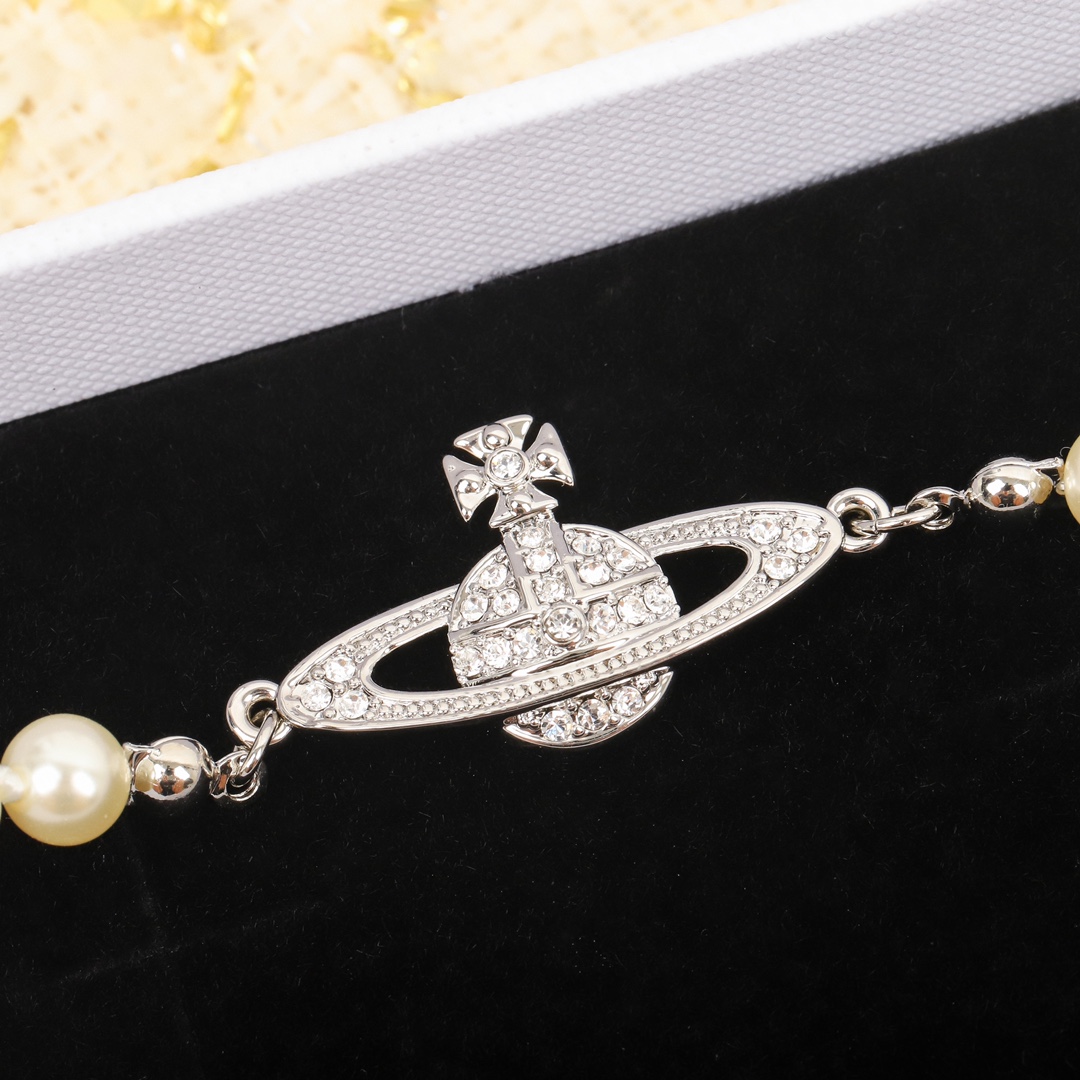 Viviennewestwood Necklace Pearl S