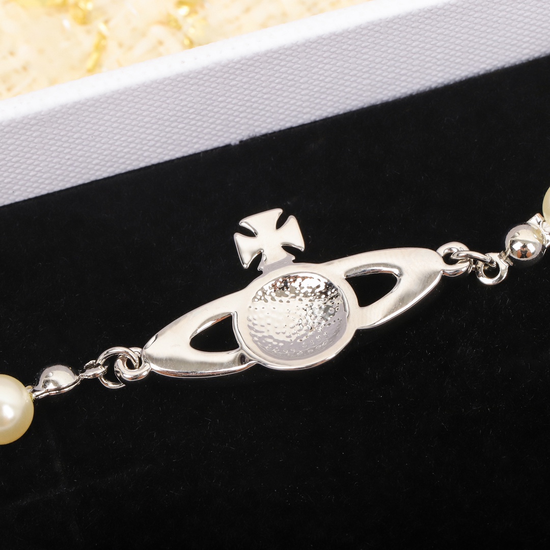 Viviennewestwood Necklace Pearl S