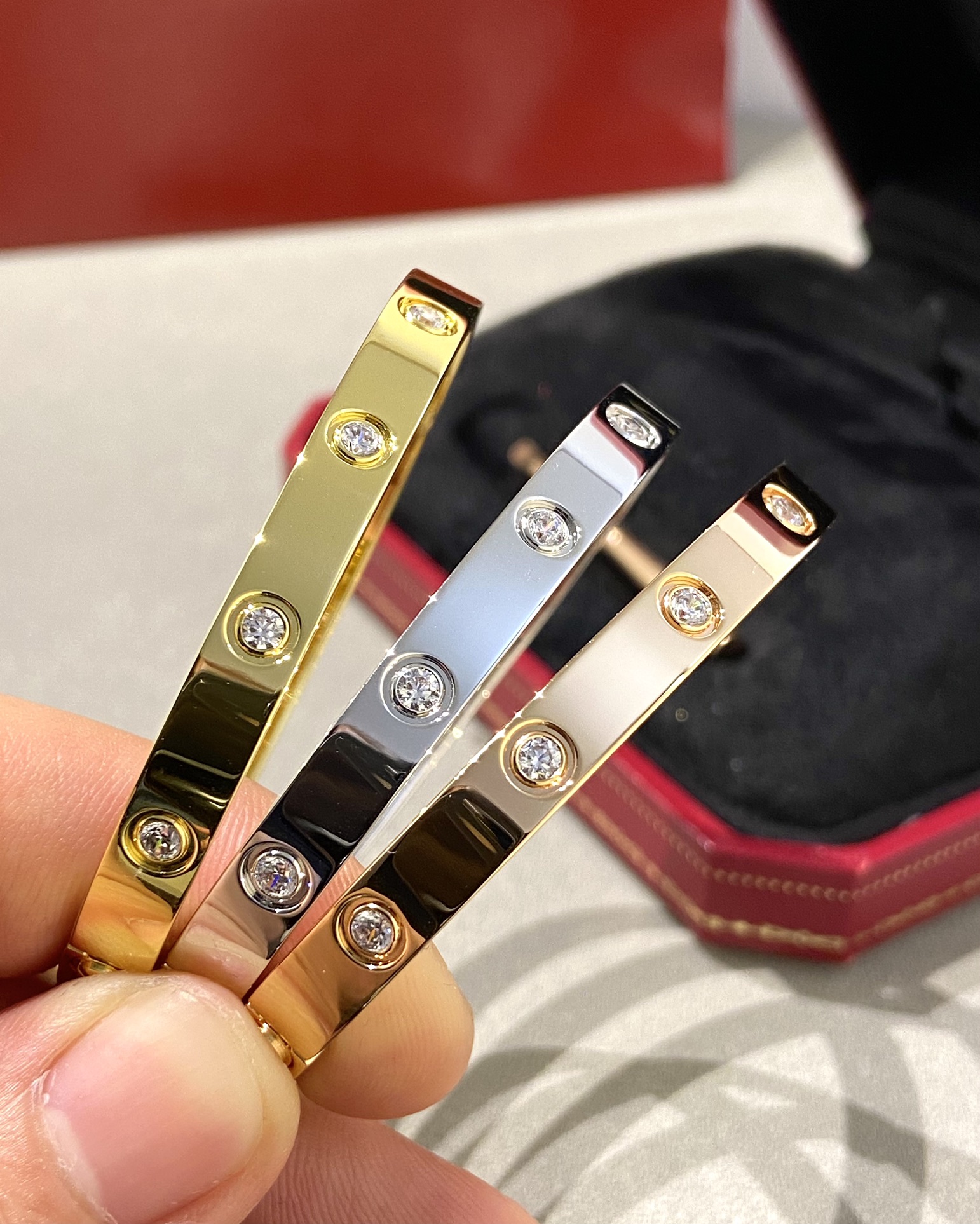 Cartier Bangle Gold Gold 19