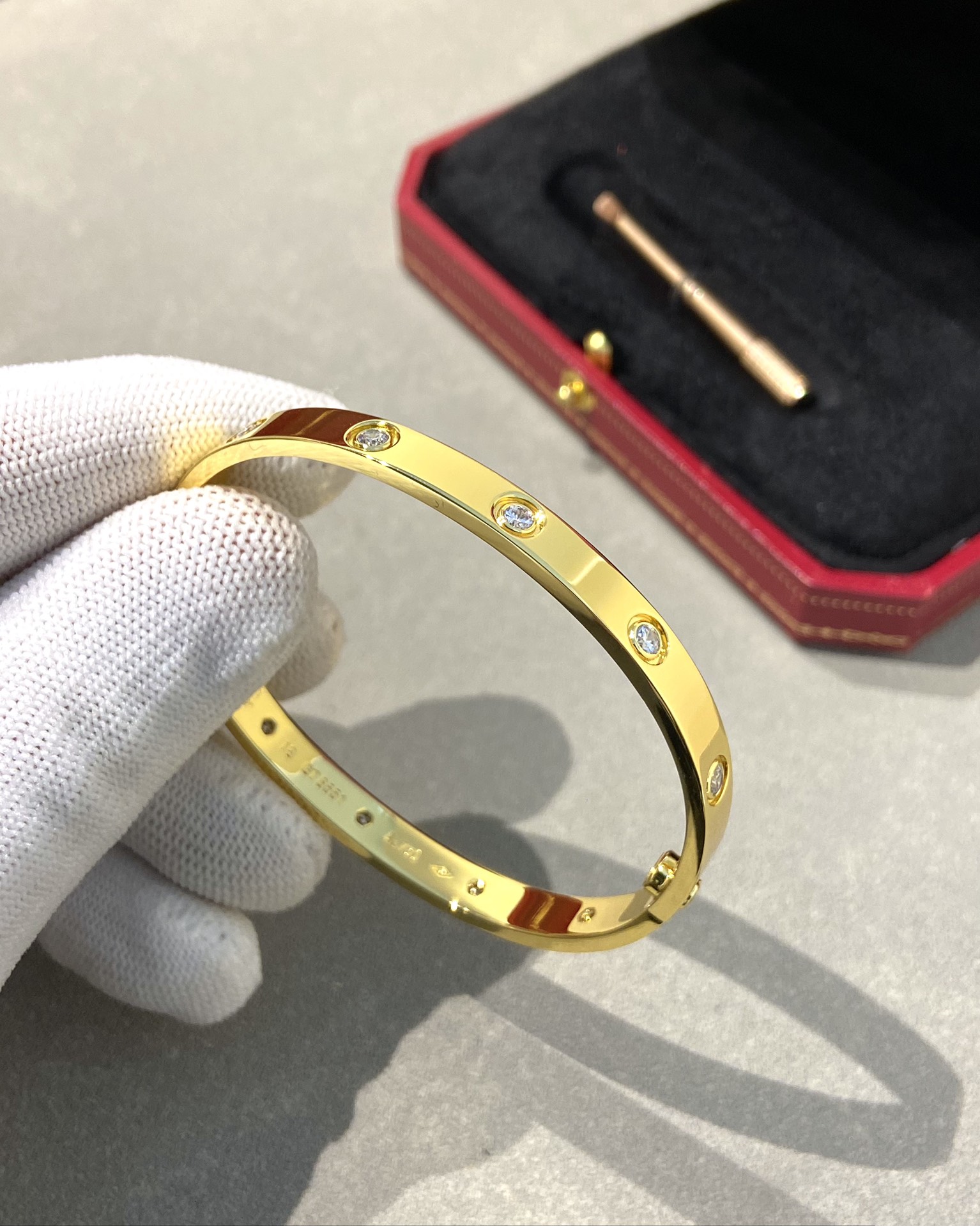 Cartier Bangle Gold Gold 19