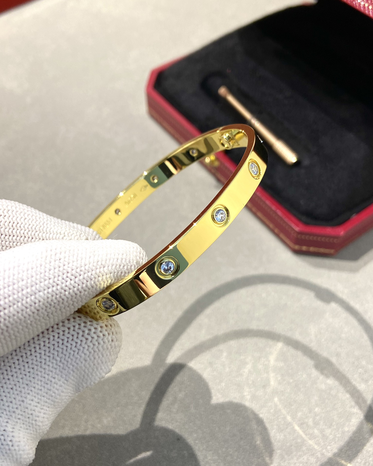 Cartier Bangle Gold Gold 19