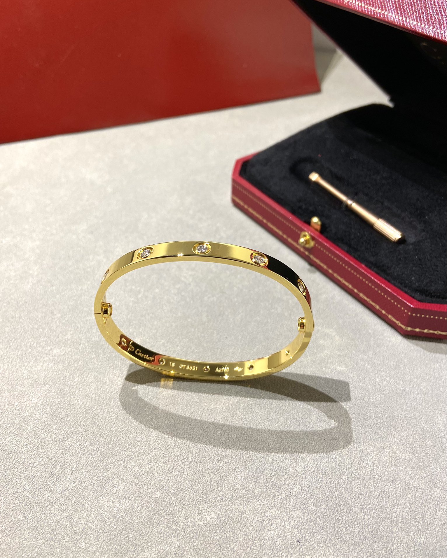 Cartier Bangle Gold Gold 19