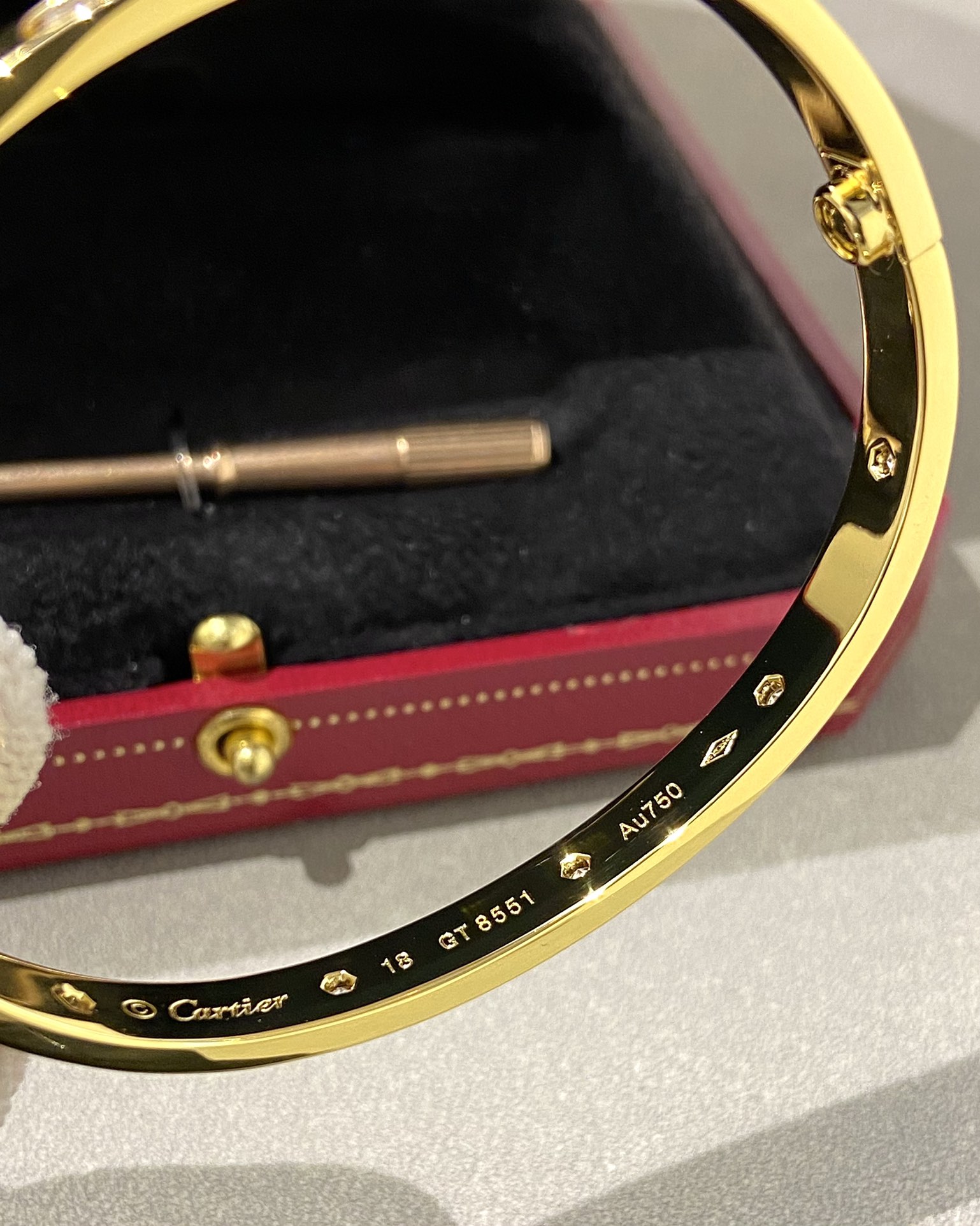 Cartier Bangle Gold Gold 19