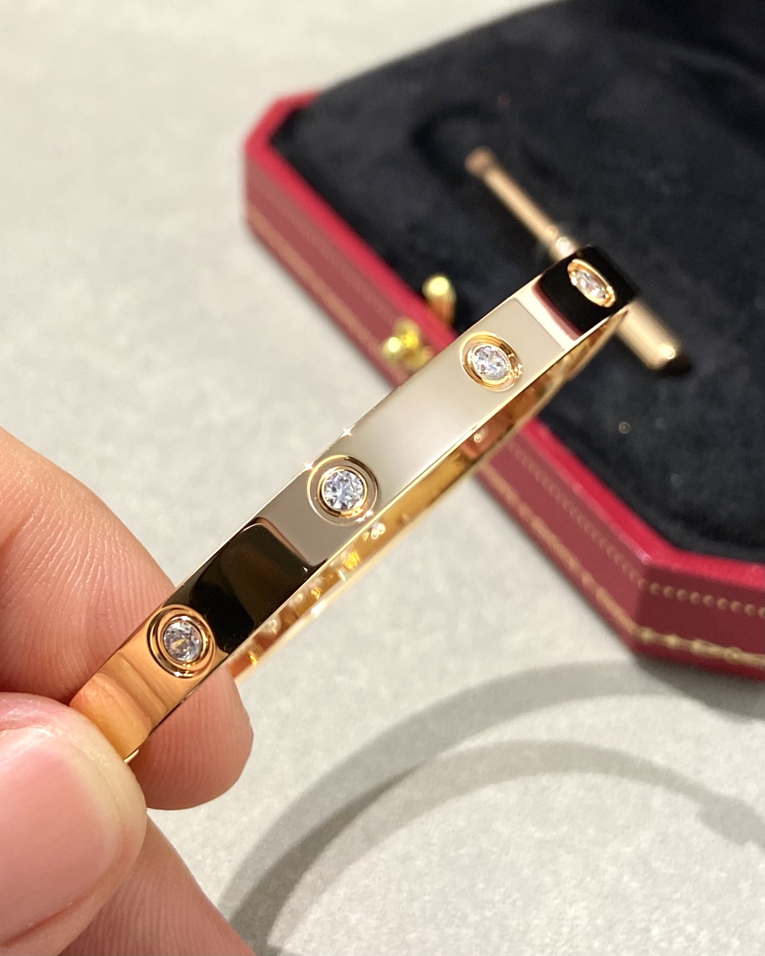 Cartier Bangle Gold 19