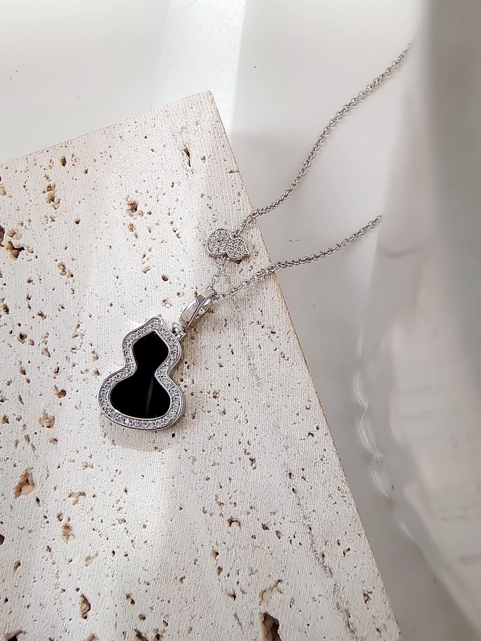 Qeelin Necklace Silver Inlaid M-l