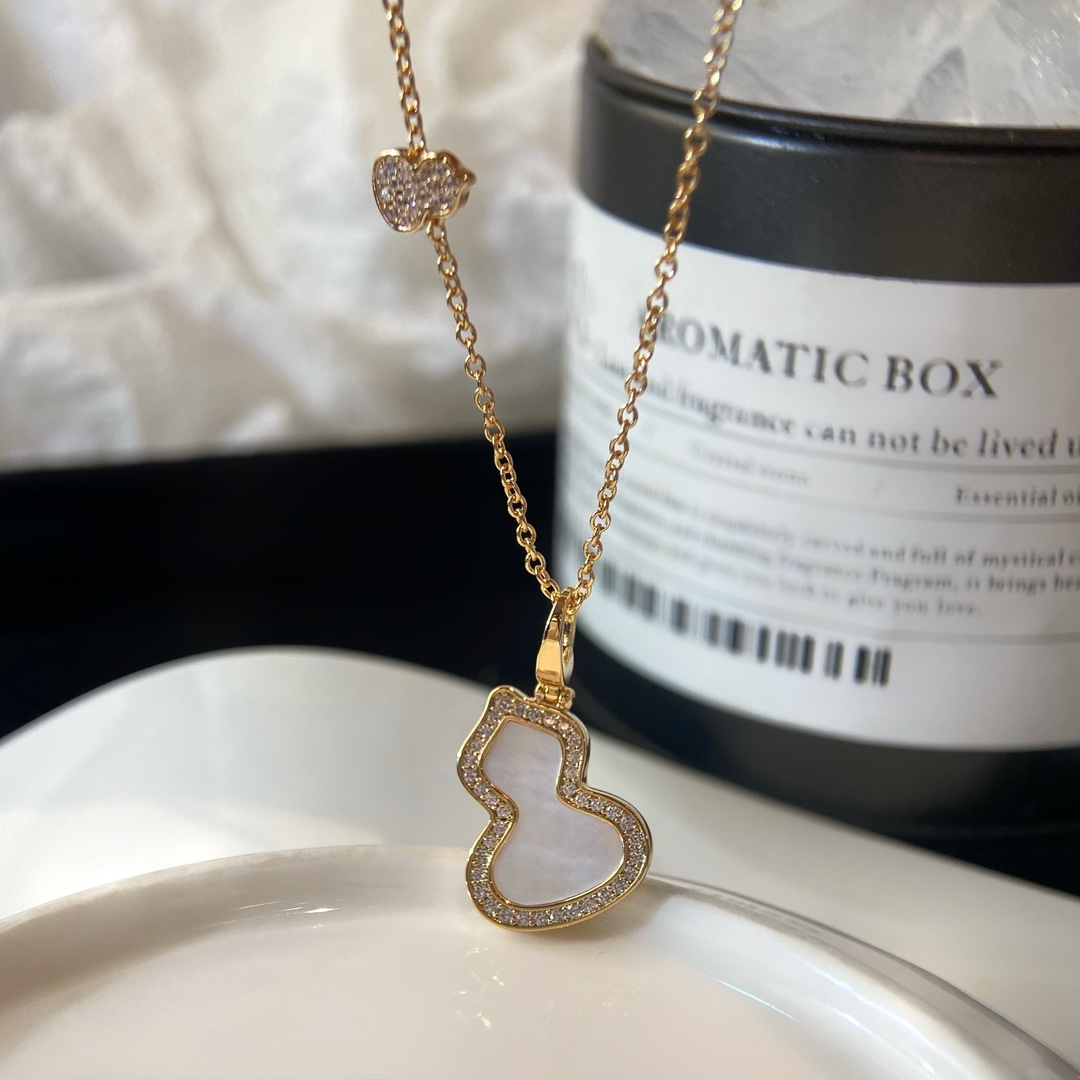 Qeelin Necklace Inlaid M-l