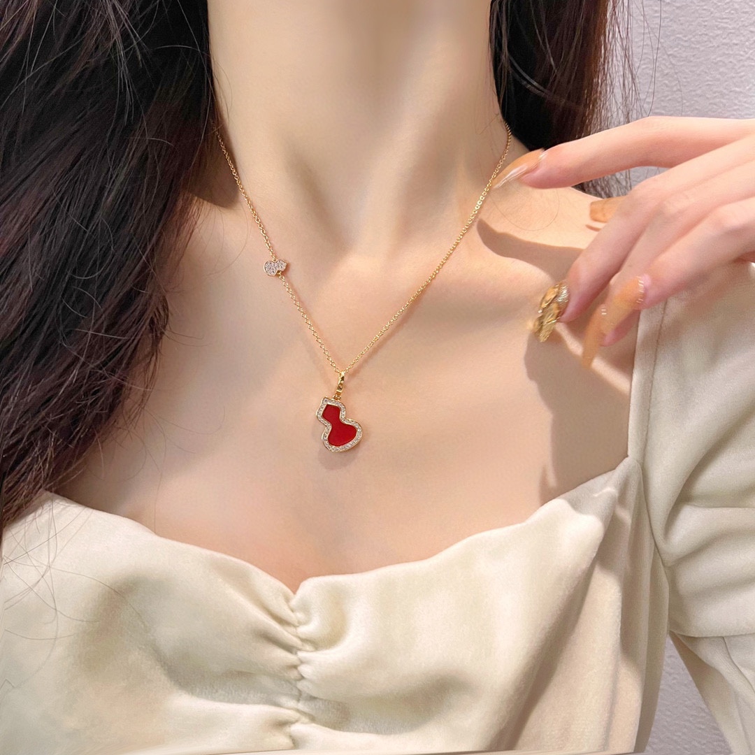 Qeelin Necklace Inlaid M-l