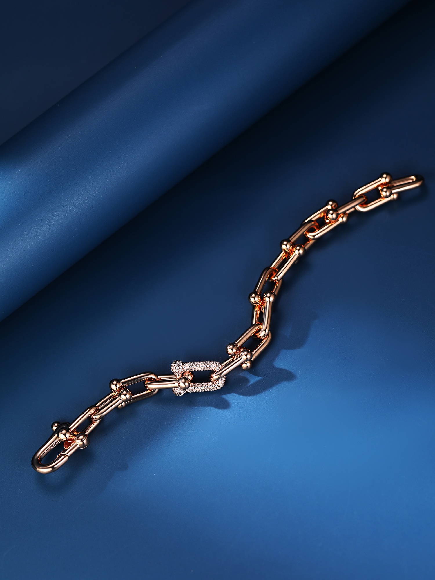 Tiffany Co Female Bracelet Diamond 19-17