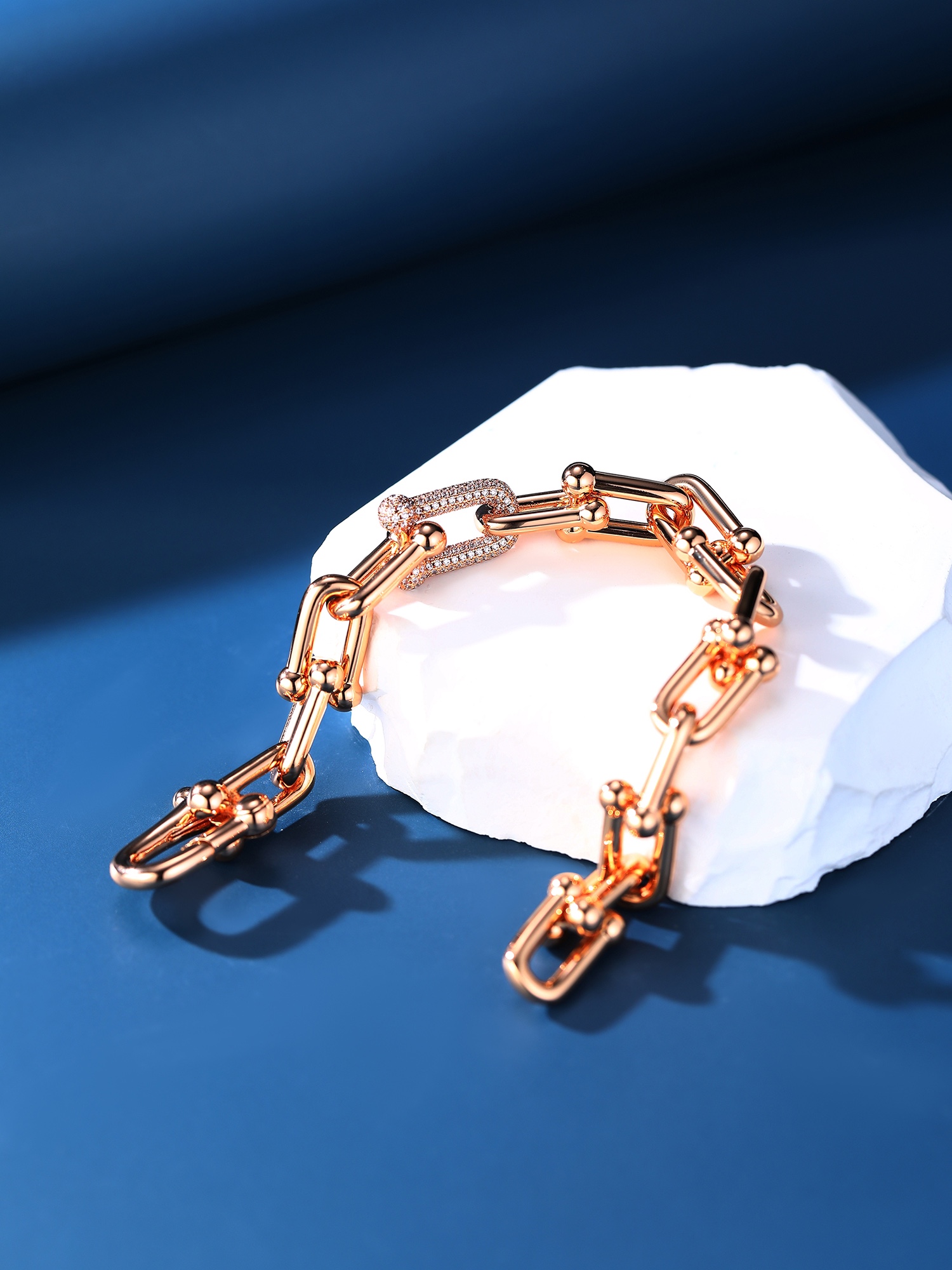 Tiffany Co Female Bracelet Diamond 19-17