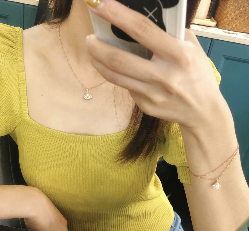 Bvlgari Necklace Platinum Rose Gold L