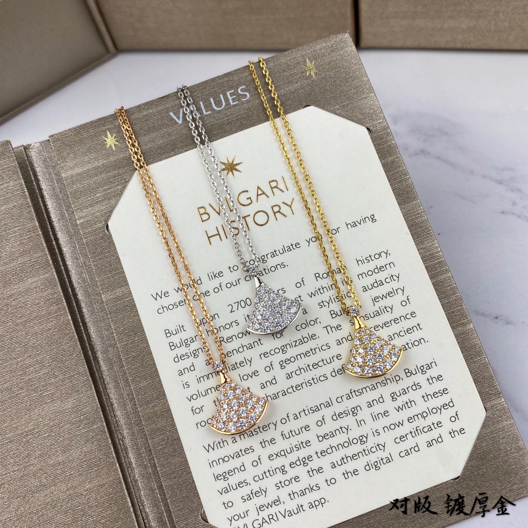 Bvlgari Necklace Platinum Rose Gold L