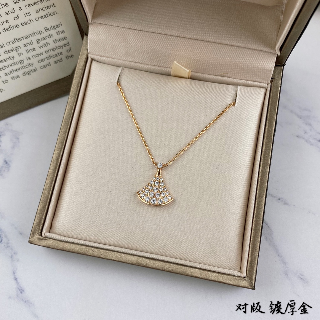 Bvlgari Necklace Platinum Rose Gold L