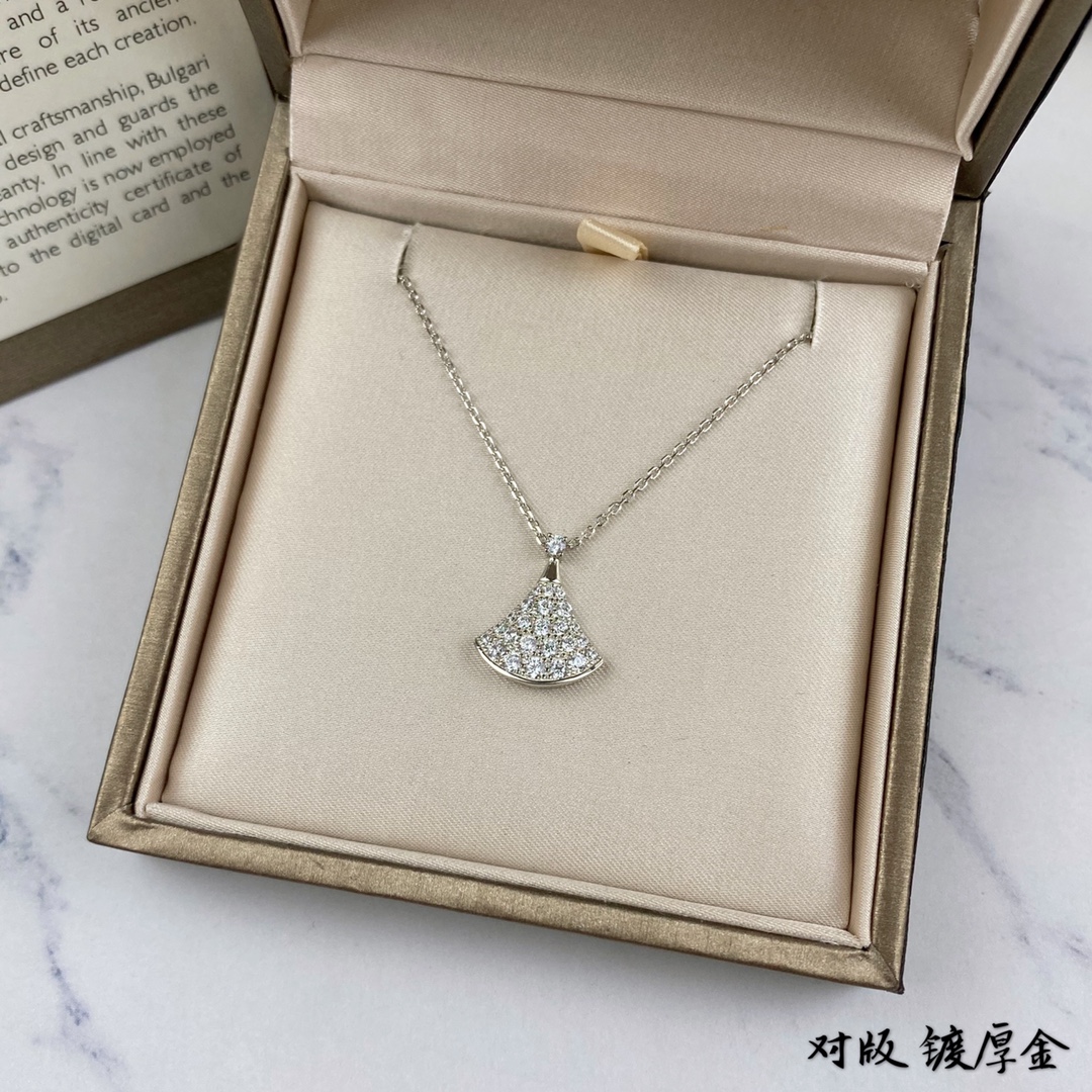 Bvlgari Necklace Platinum Rose Gold L
