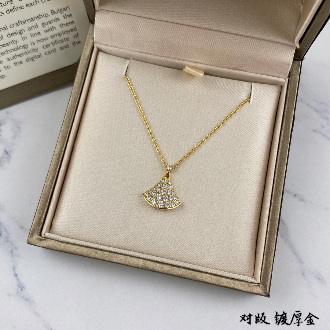 Bvlgari Necklace Platinum Rose Gold L