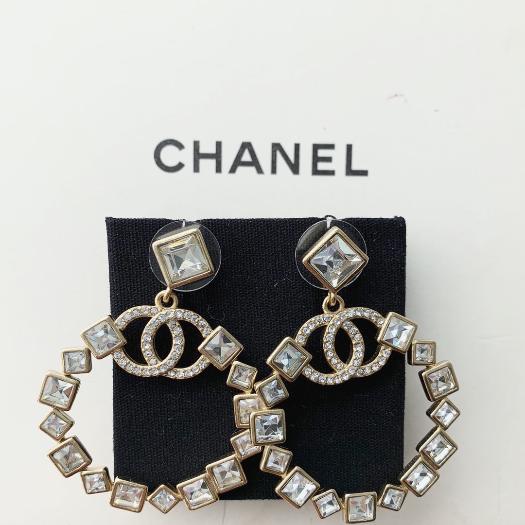 Chanel Necklace S-l