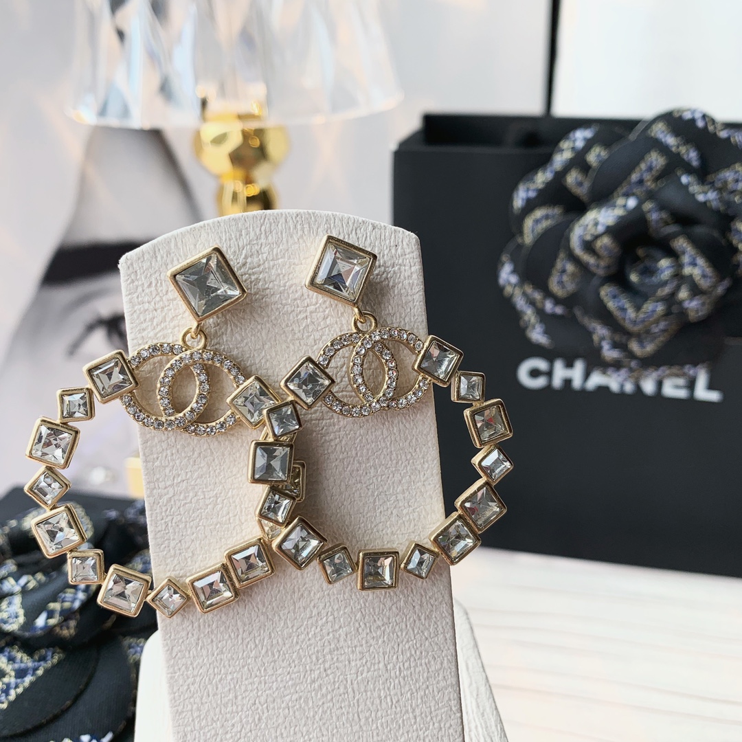Chanel Necklace S-l