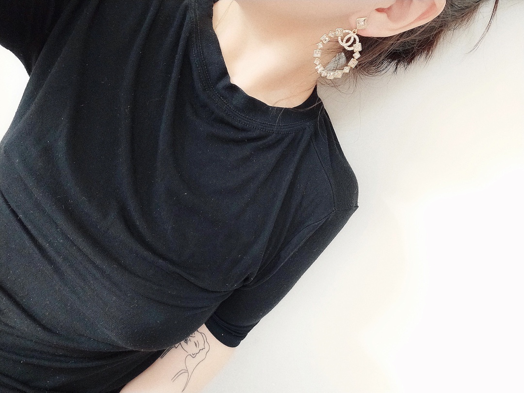 Chanel Necklace S-l