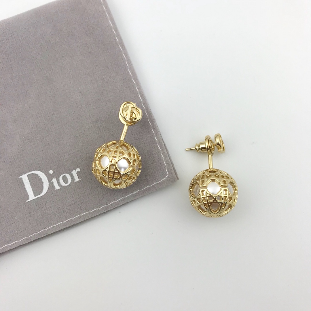 Dior Earrings Pearl