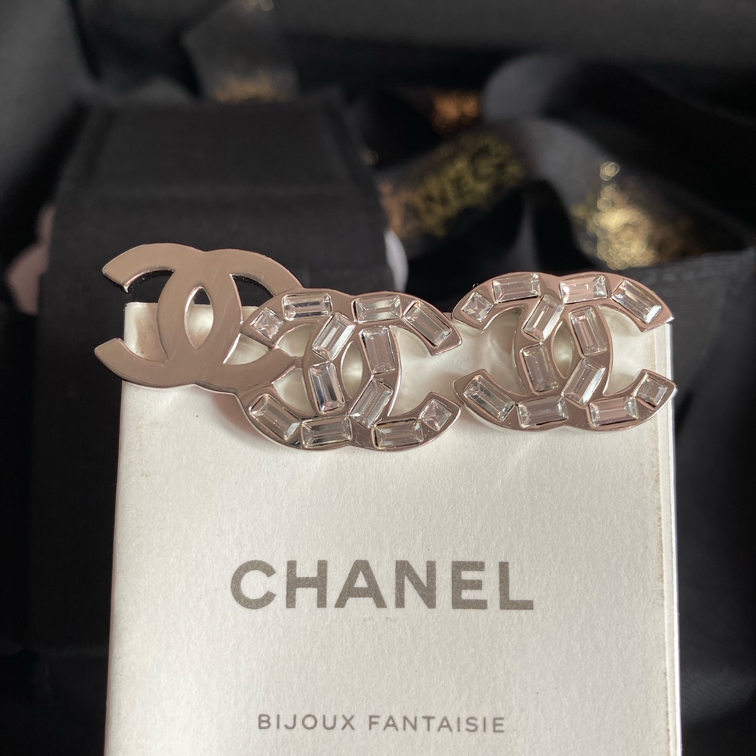 Chanel Earrings L