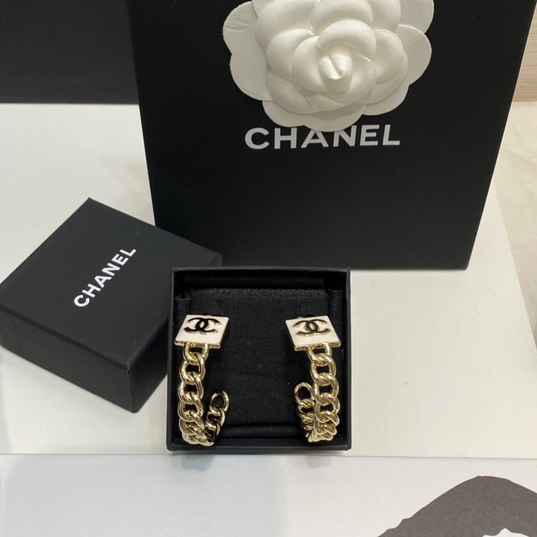 Chanel Earrings Inlaid L