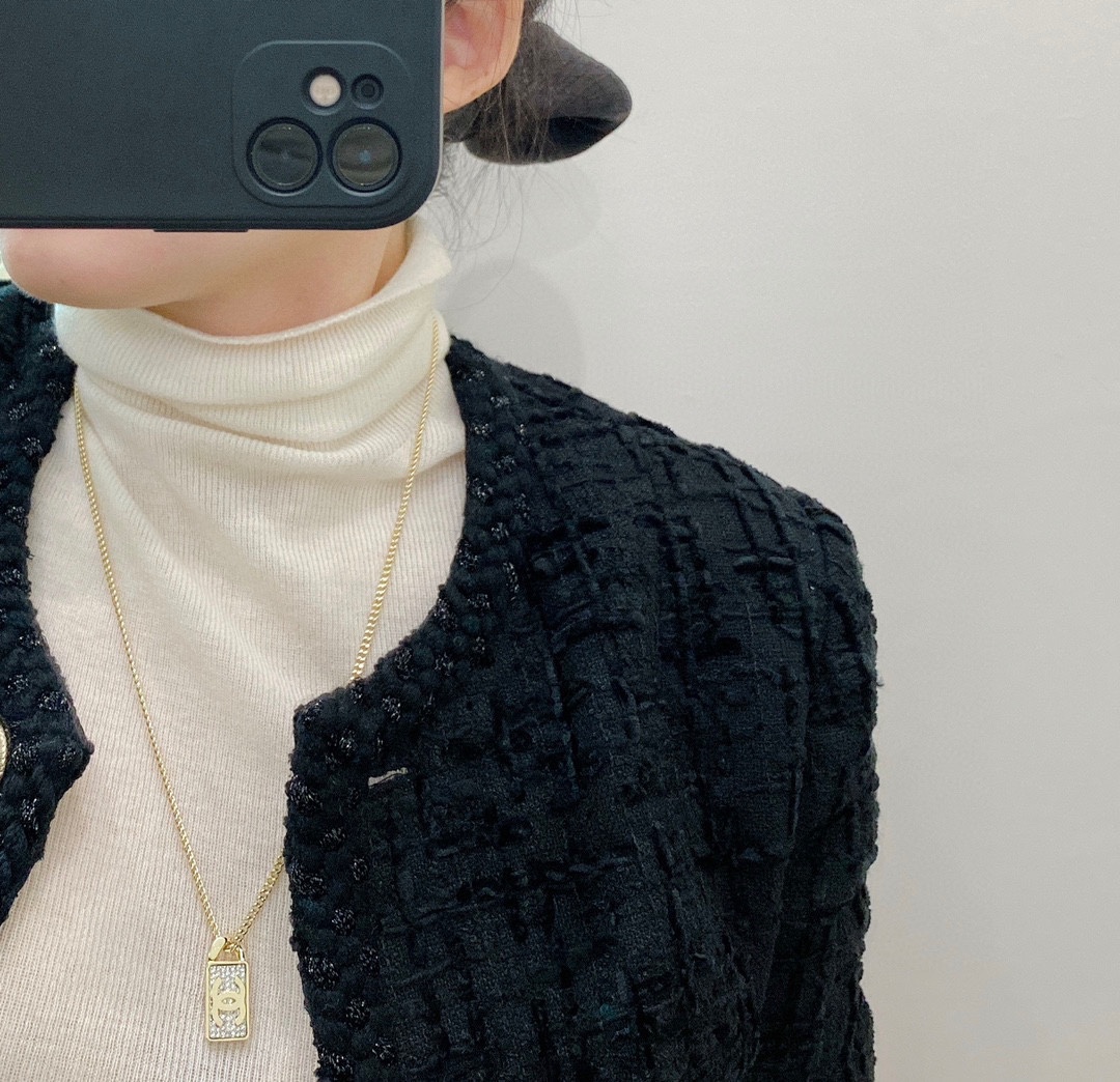 Chanel Necklace L