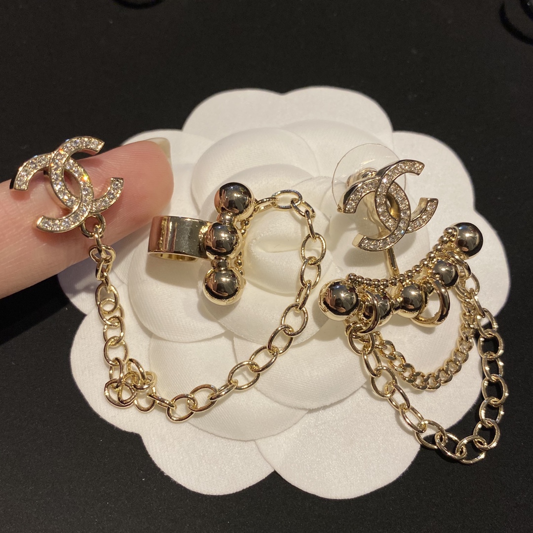Chanel Earrings L