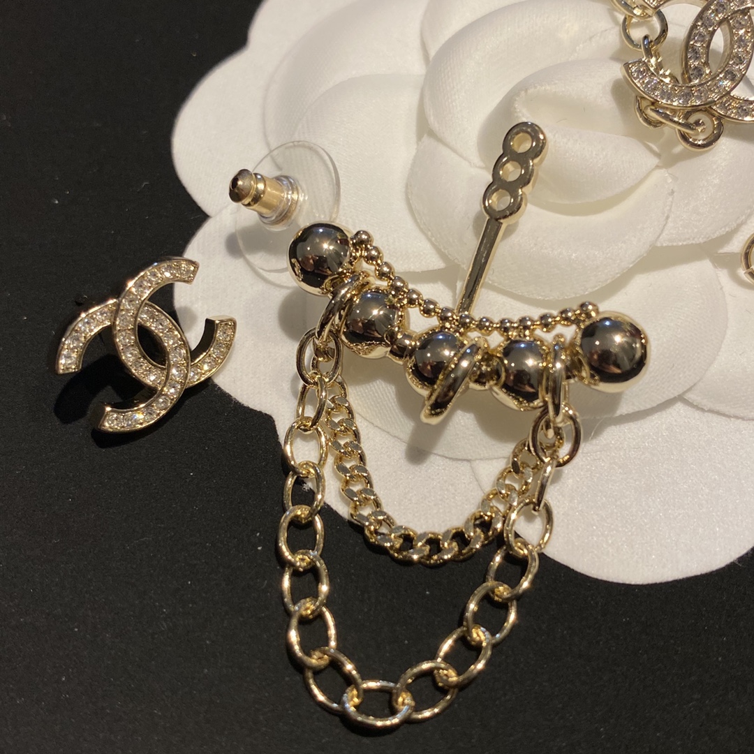 Chanel Earrings L