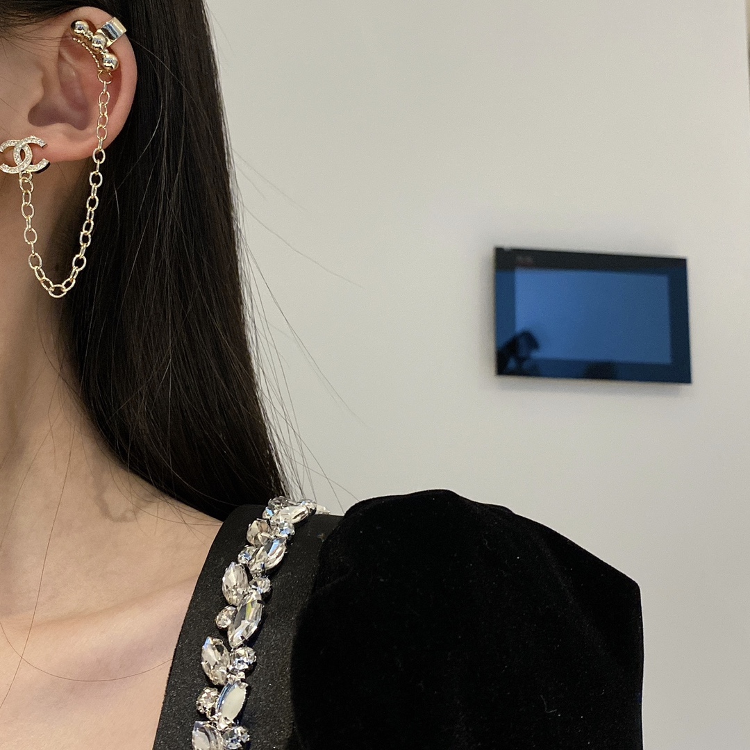 Chanel Earrings L