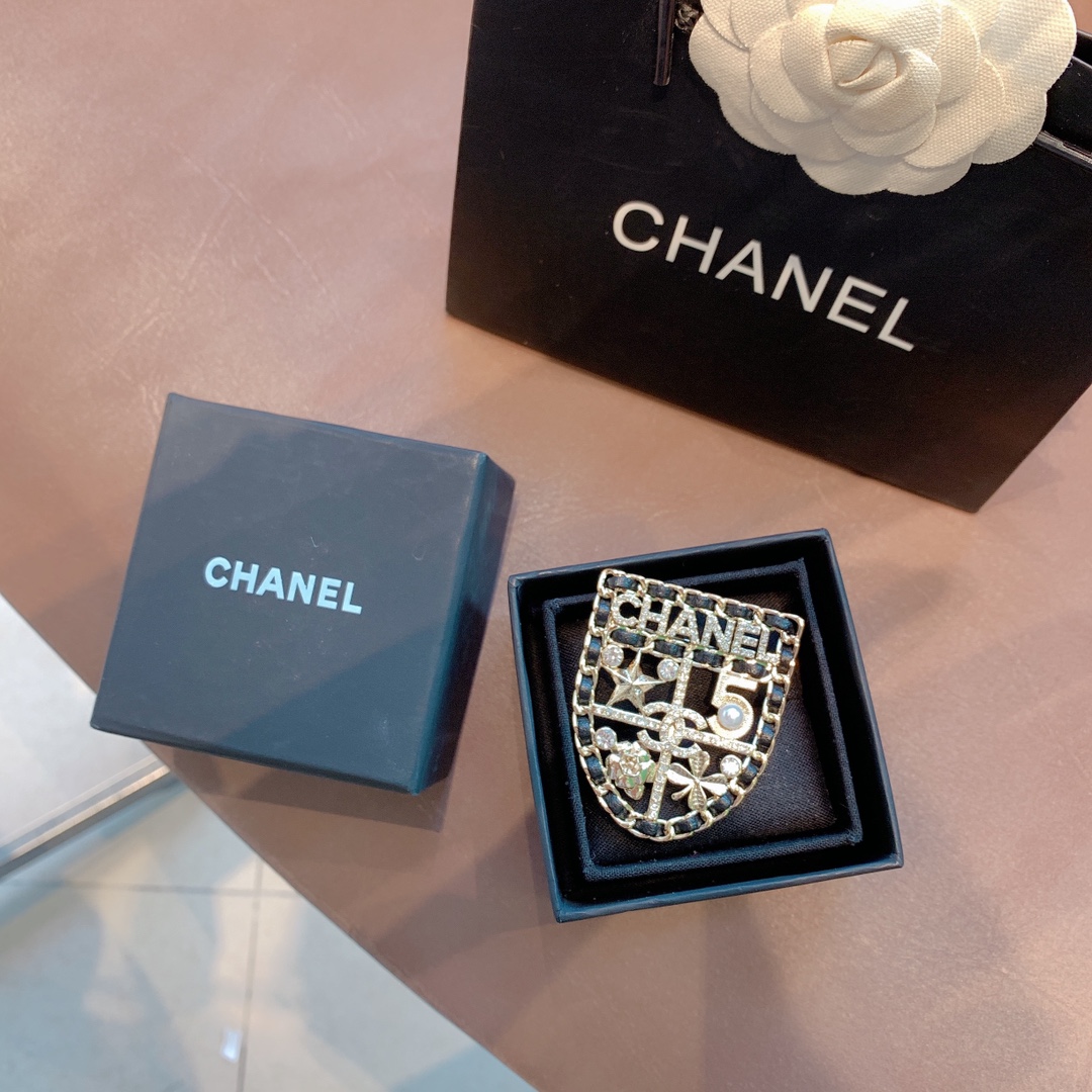 Chanel Brooch S-l