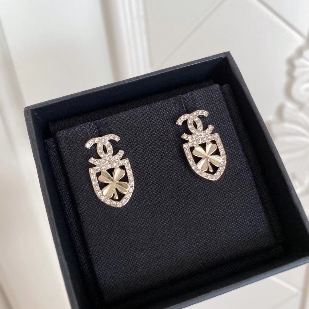 Chanel Earrings L