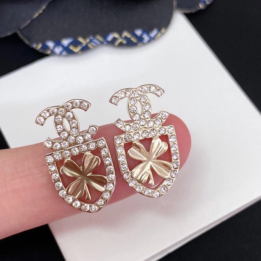 Chanel Earrings L