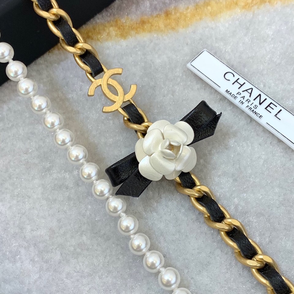 Chanel Necklace Pearl Black L