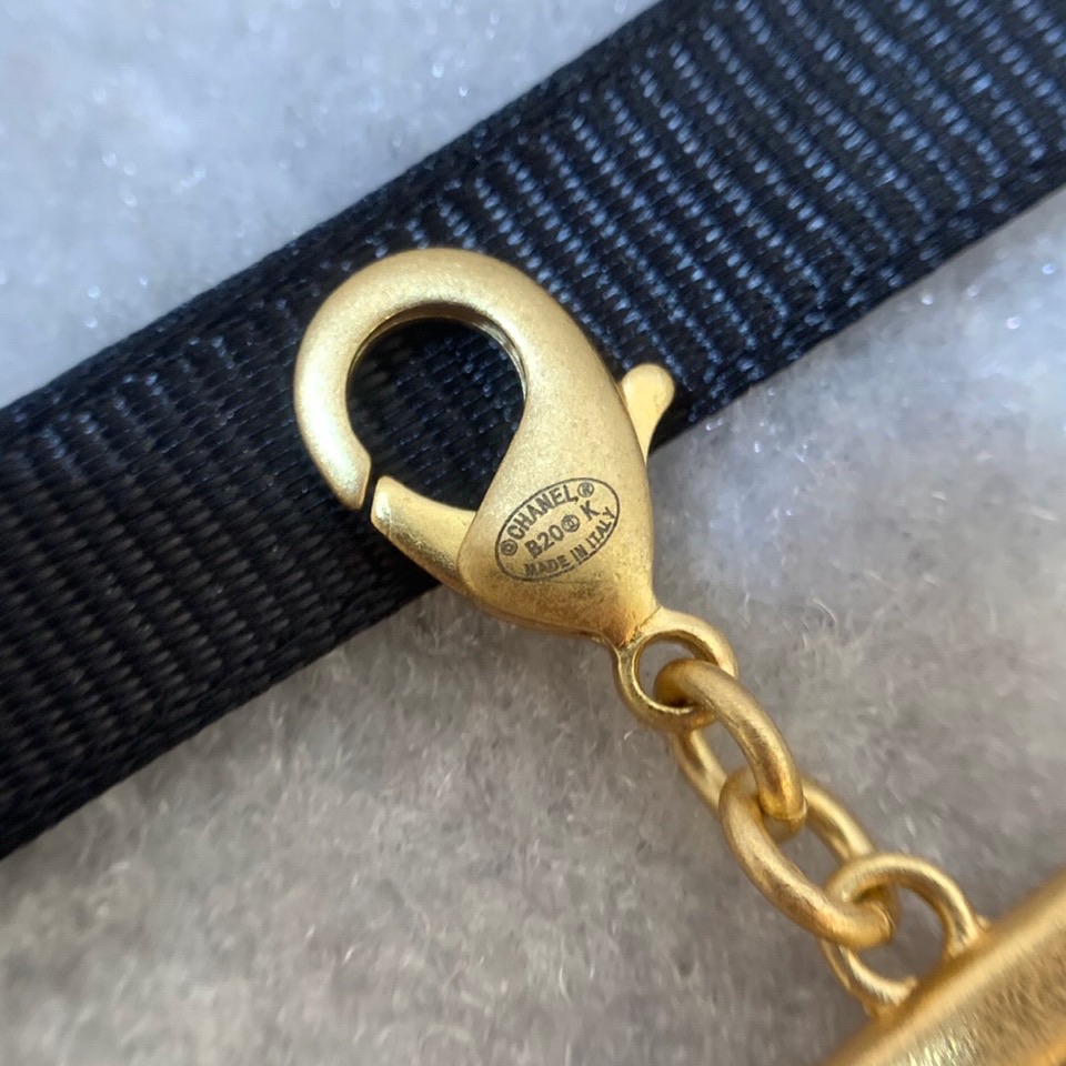 Chanel Necklace Pearl Black L