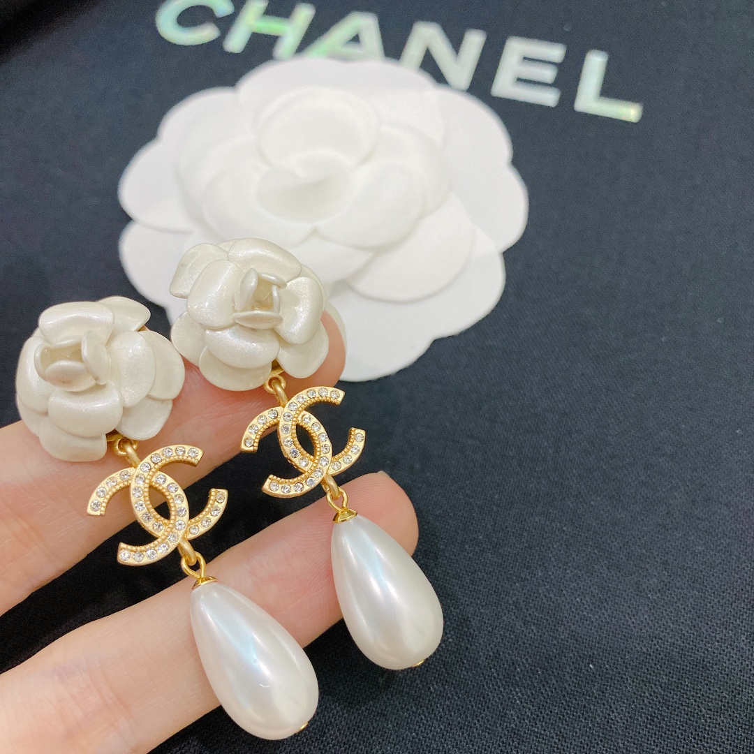 Chanel Earrings L