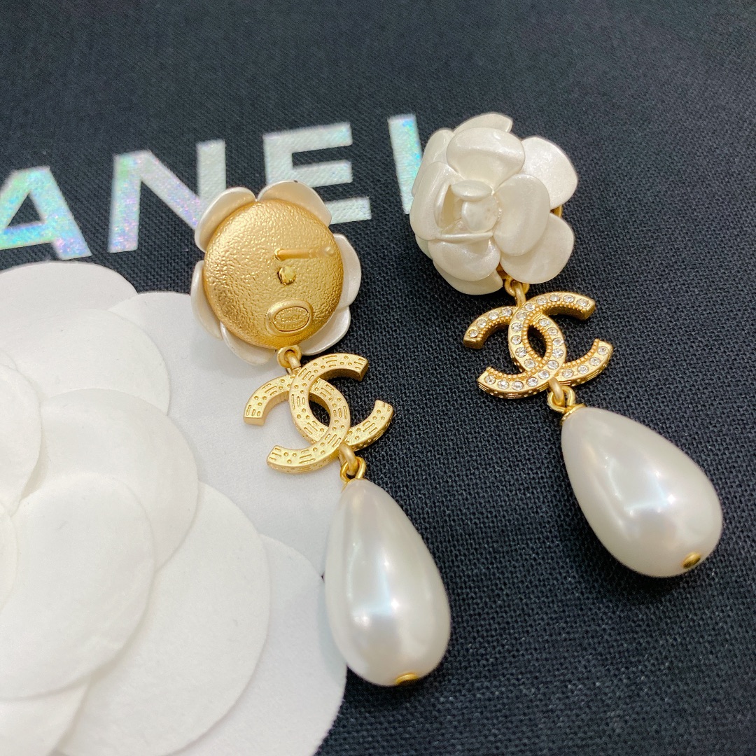 Chanel Earrings L