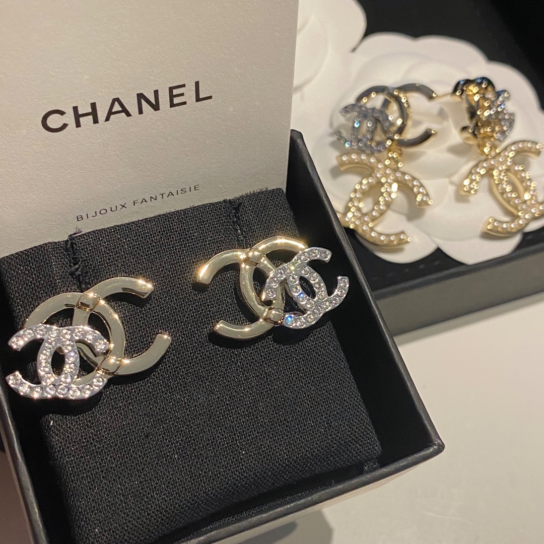 Chanel Female Earrings S-l