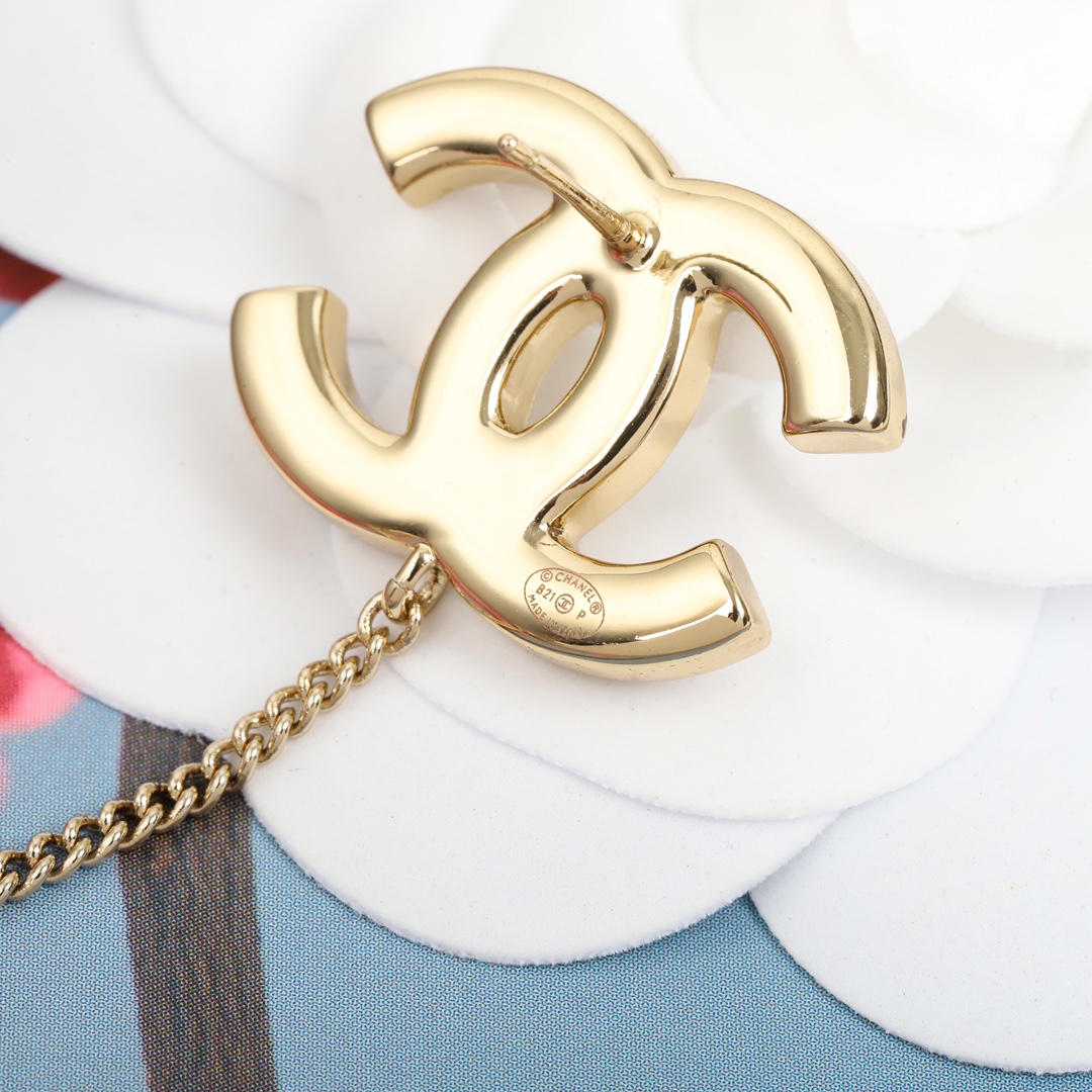 Chanel Earrings Pearl L