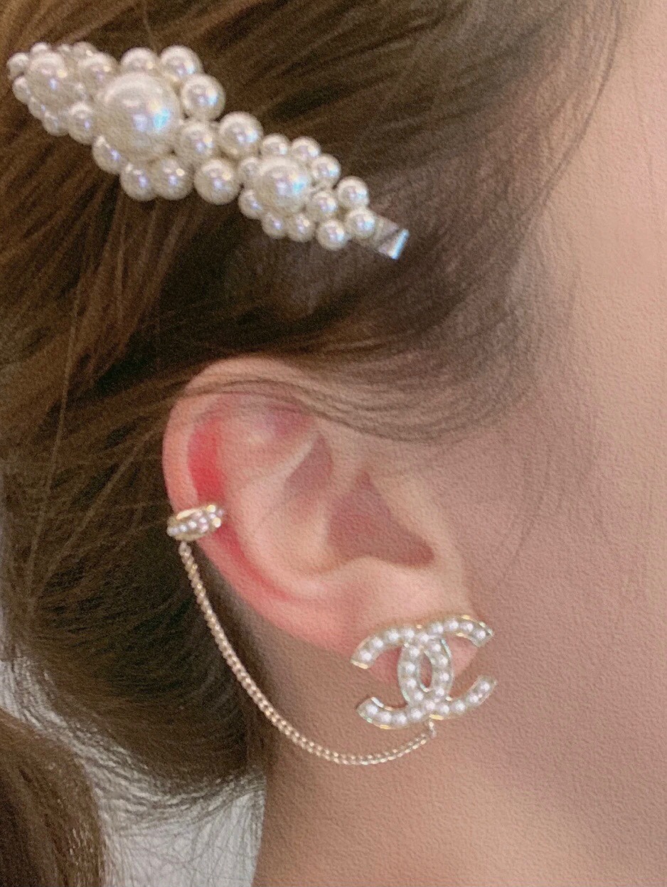Chanel Earrings Pearl L