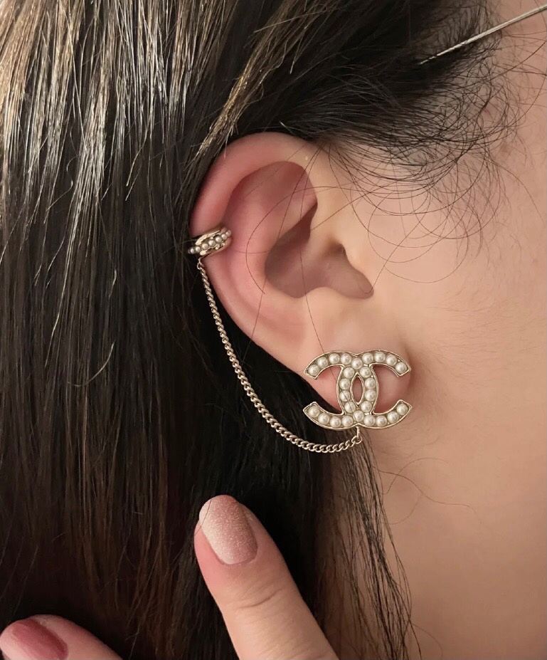 Chanel Earrings Pearl L