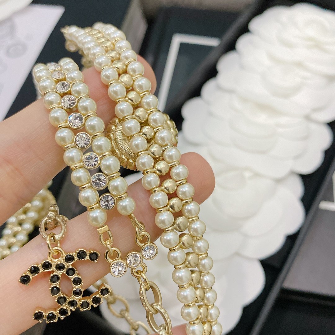 Chanel Necklace Pearl L