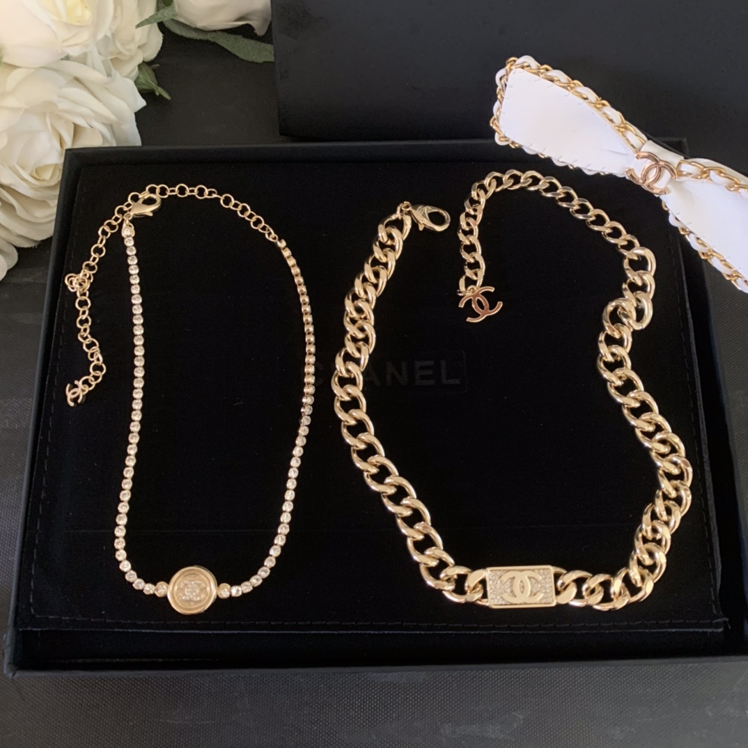 Chanel Necklace S-l