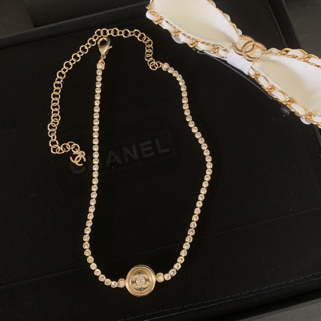 Chanel Necklace S-l