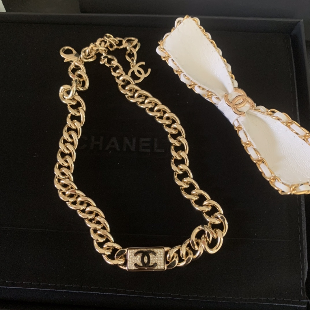 Chanel Necklace S-l