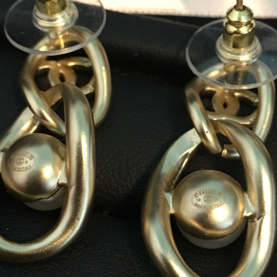 Chanel Earrings Silver S-l
