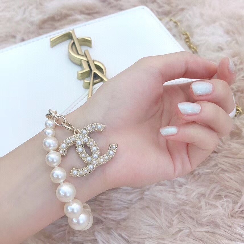 Chanel Bracelet Pearl L