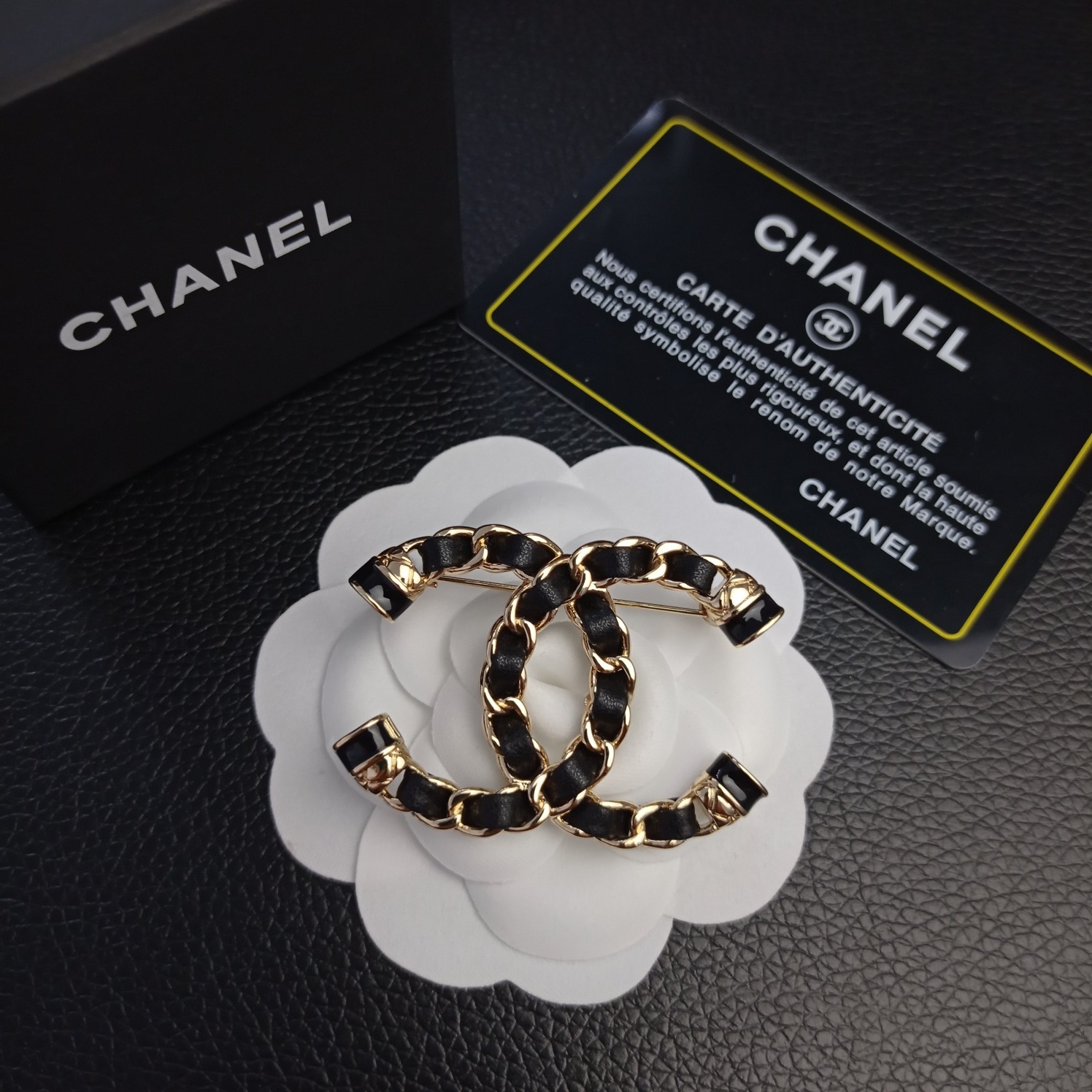 Chanel Brooch Black L