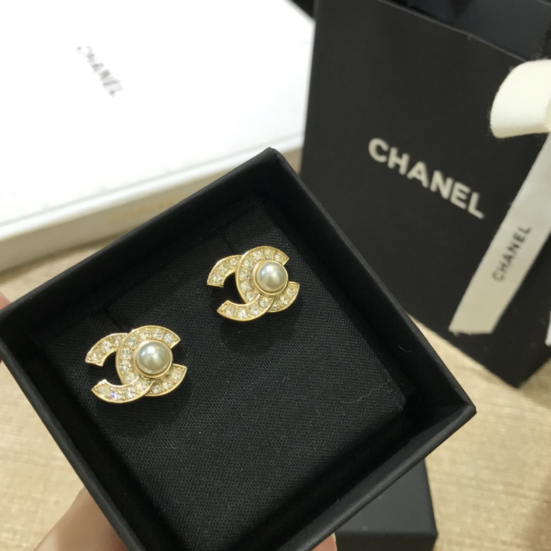 Chanel Earrings Pearl L