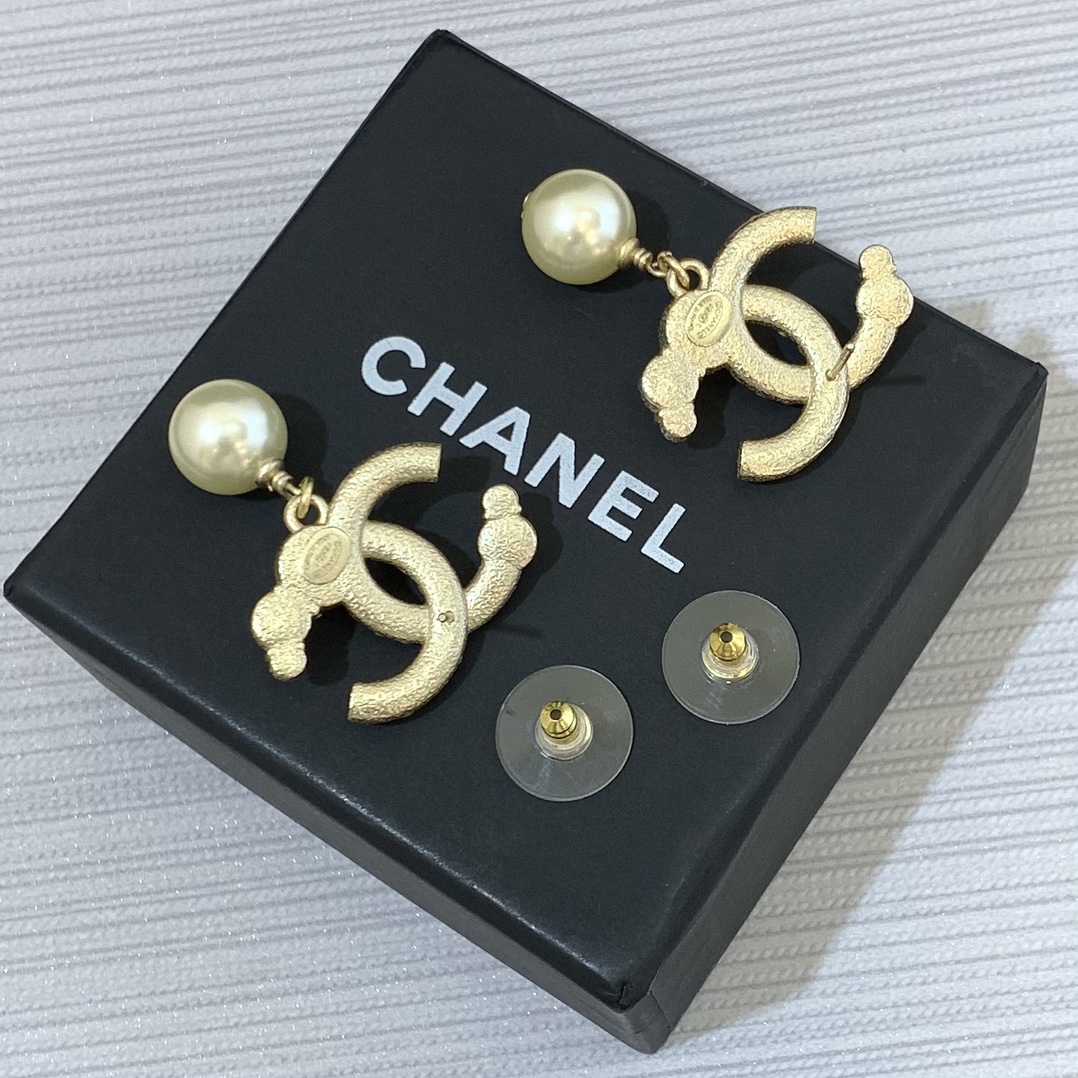 Chanel Earrings Pearl L