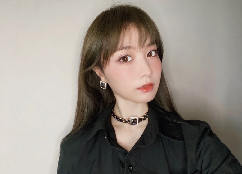 Chanel Necklace Gold L