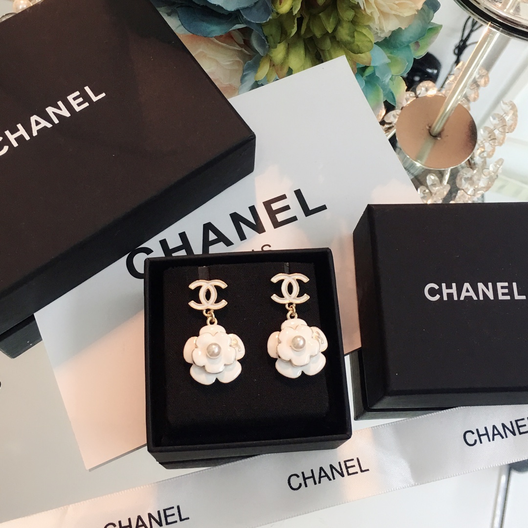 Chanel Earrings L